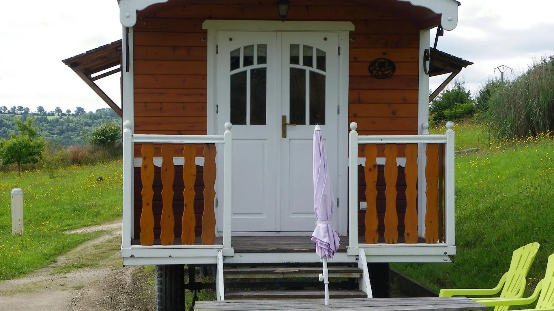 Guest house Les Roulottes Des Korrigans Hotel Brasparts