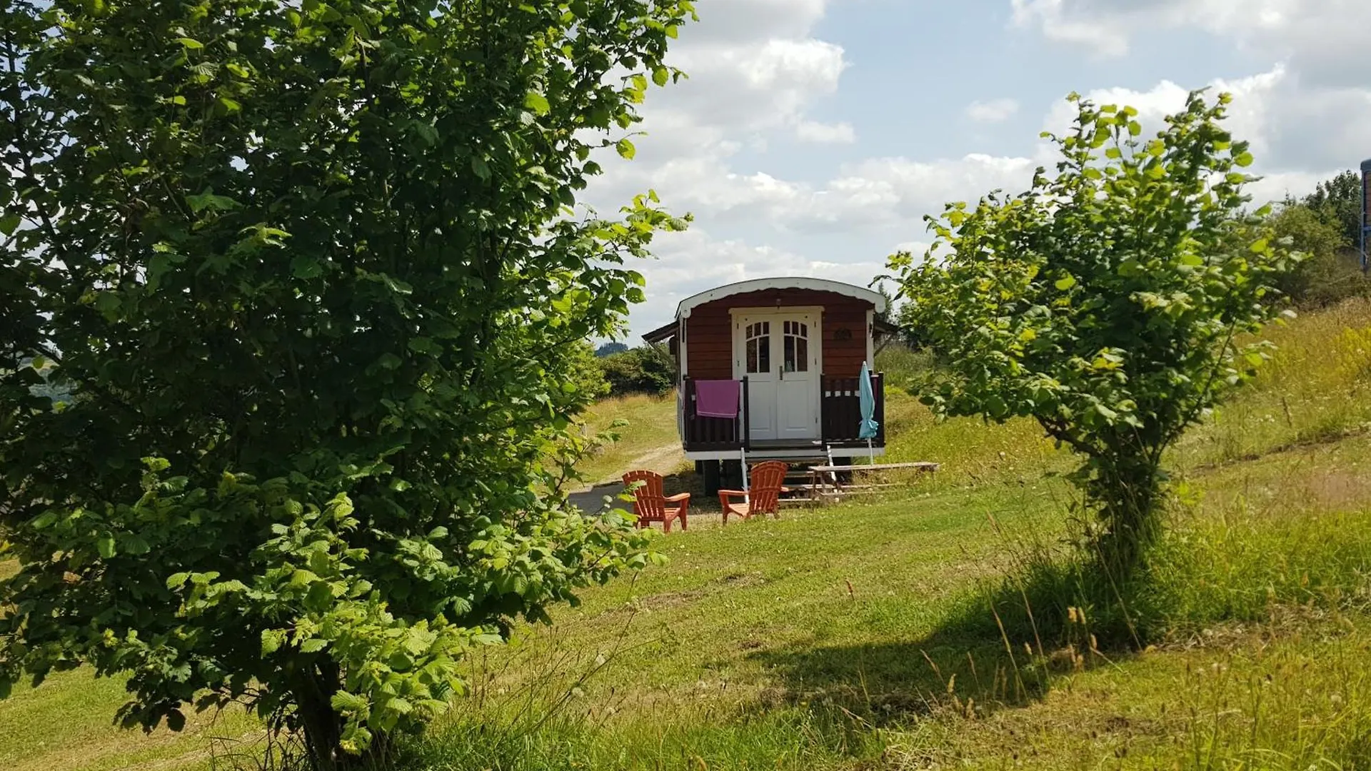 Les Roulottes Des Korrigans Hotel Brasparts