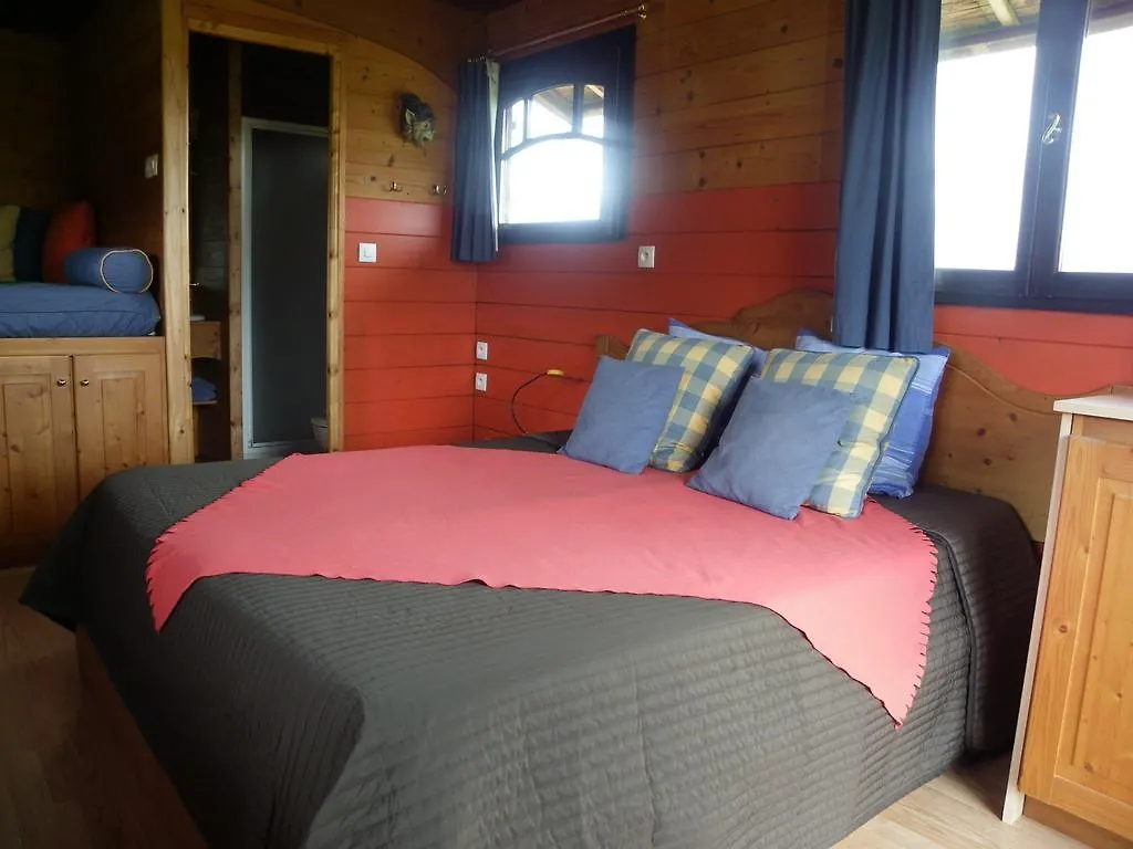 Les Roulottes Des Korrigans Hotel Brasparts 0*,