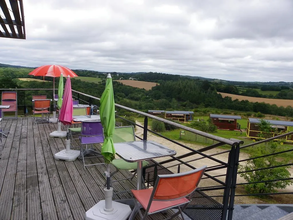 Les Roulottes Des Korrigans Hotel Brasparts Guest house