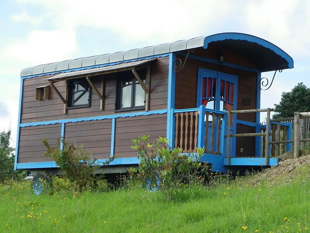 Les Roulottes Des Korrigans Hotel Brasparts 0*,