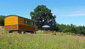 Les Roulottes Des Korrigans Hotel Brasparts France